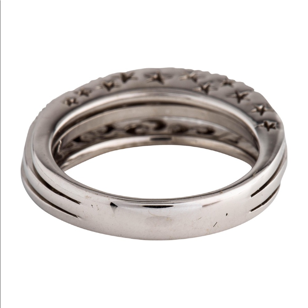 18k Diamond Band size 8, missing one stone. - Picture 2 of 4